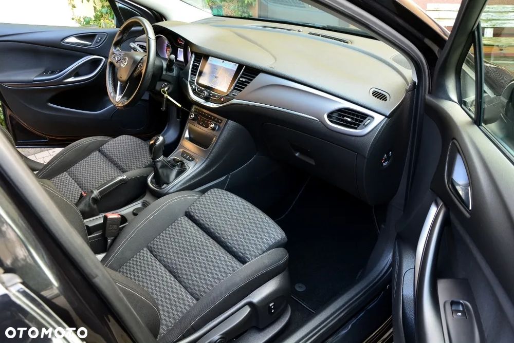 Opel Astra 1.4 Turbo Innovation - 22