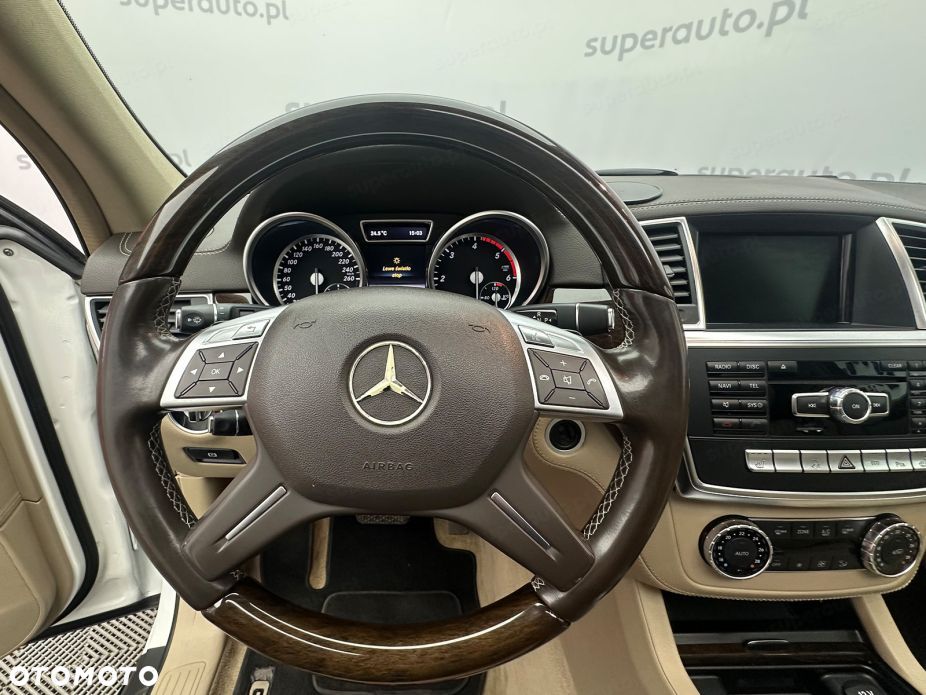 Mercedes-Benz GL - 13