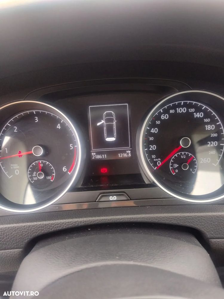 Volkswagen Golf 1.6 TDI Comfortline - 5