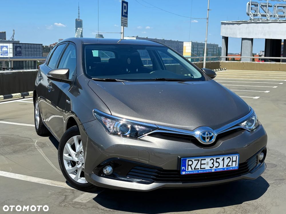 Toyota Auris 1.8 HSD Prestige - 2