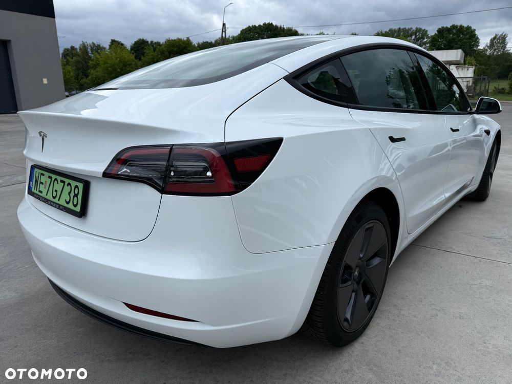 Tesla Model 3 - 7