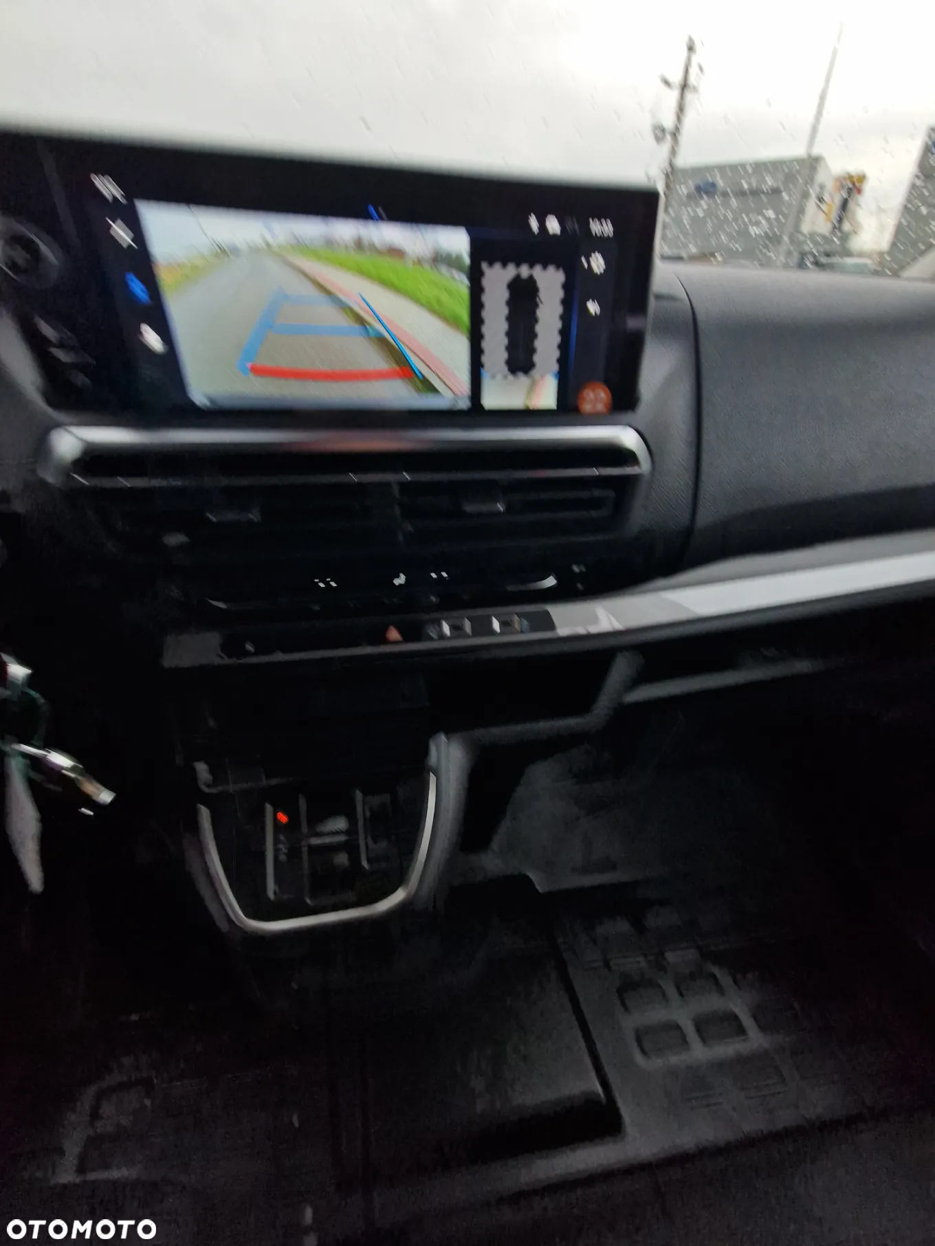 Opel Vivaro - 25