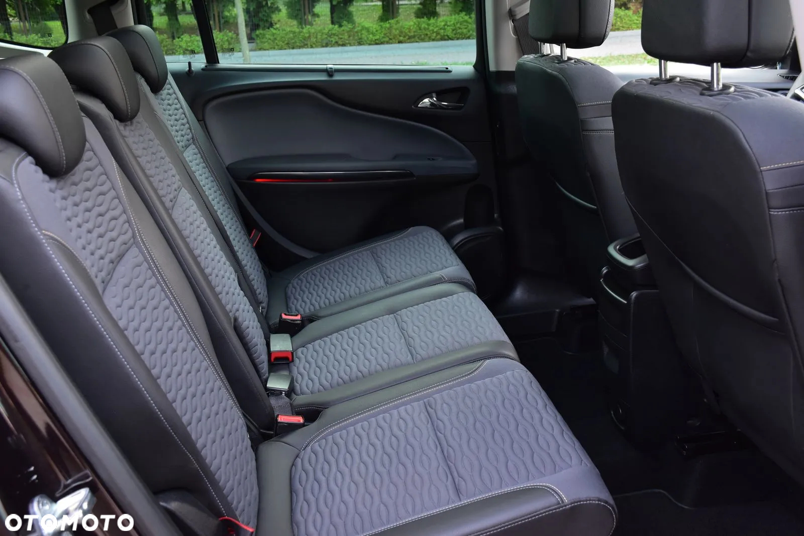 Opel Zafira 1.4 T Cosmo EcoFLEX S&S EU6 - 31