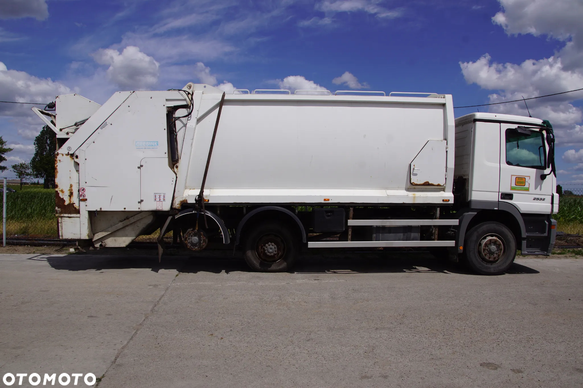 Auto na części - Mercedes Actros 2532 MP2 12.0 OM501LA OM 501 LA410 KM G211-16 2005R Lusterko Lampa Koło Szyba Atrapa Skrzynia Silnik Most Komputer Licznik Drzwi Moduł Grill Sterownik Lampa Zderzak Kabina - 8