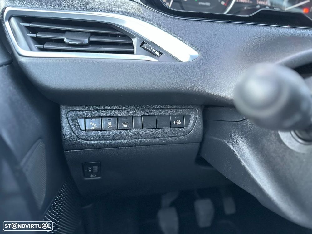 Peugeot 208 e-HDi 92 Stop&Start Style - 21