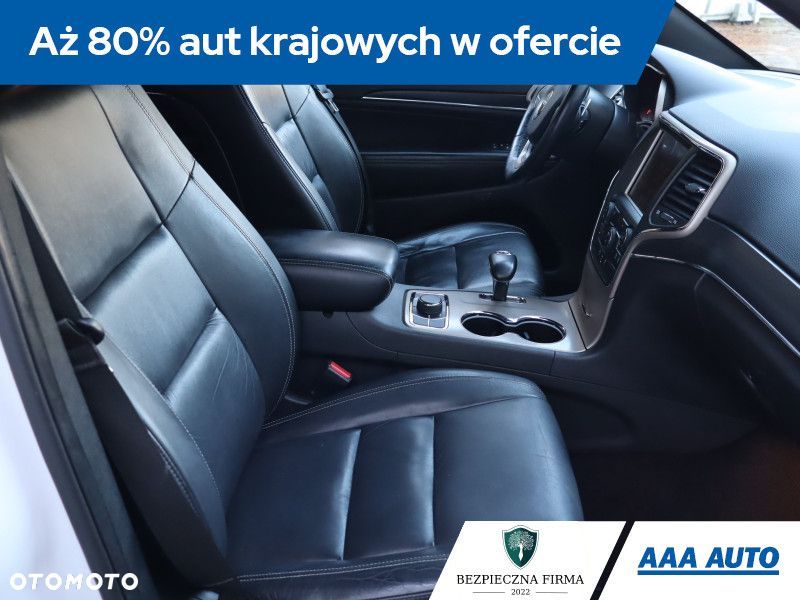Jeep Grand Cherokee - 10