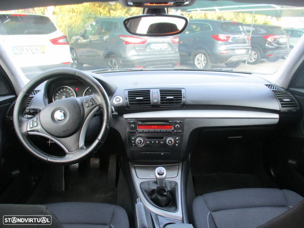 BMW 118 d — fotografia 11