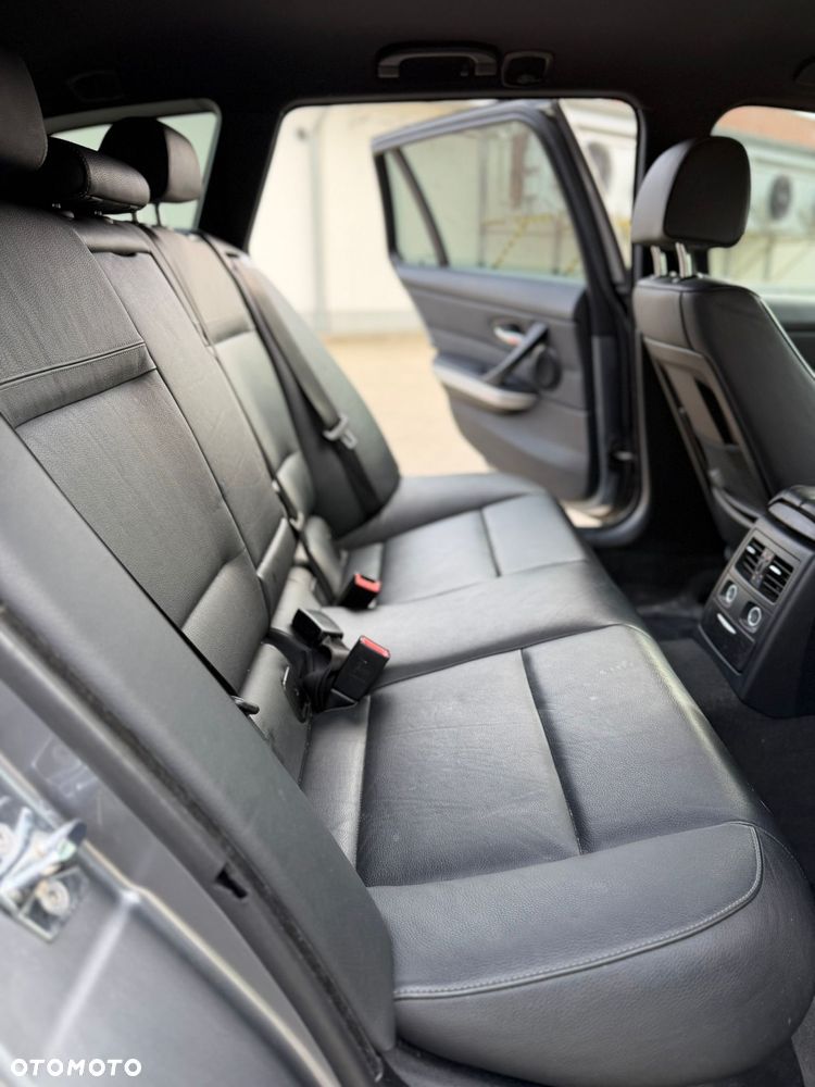 BMW Seria 3 320d xDrive DPF Edition Fleet - 21