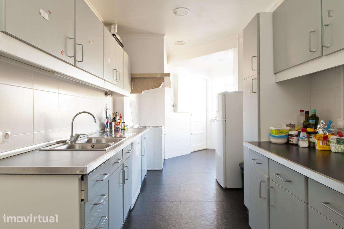 Quarto - localizado em Arroios Lisbon - Grande imagem: 4/38