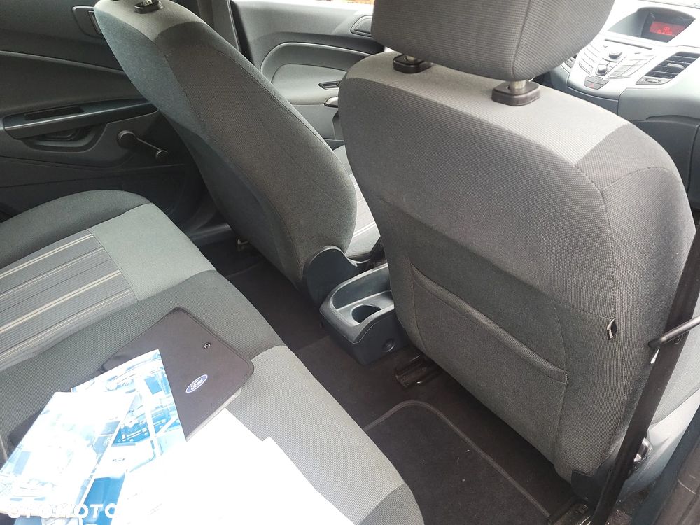 Ford Fiesta 1.25 Silver X (Ambiente) - 29