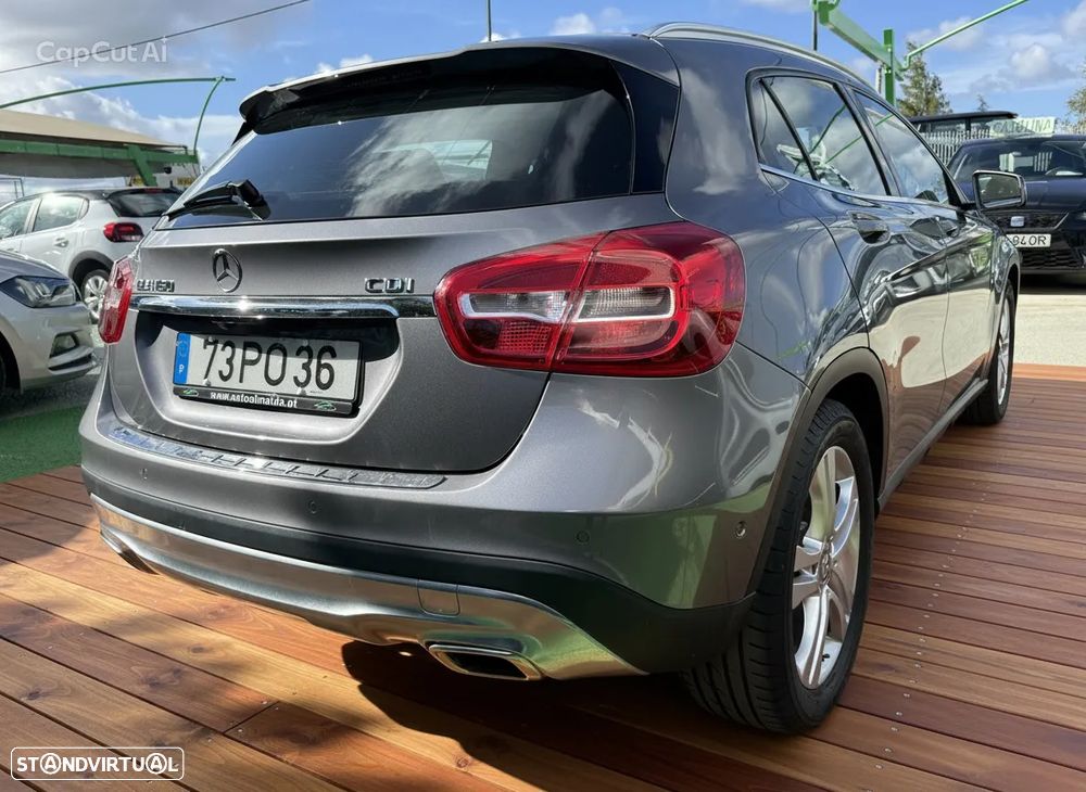 Mercedes-Benz GLA 180 CDI Urban - 13