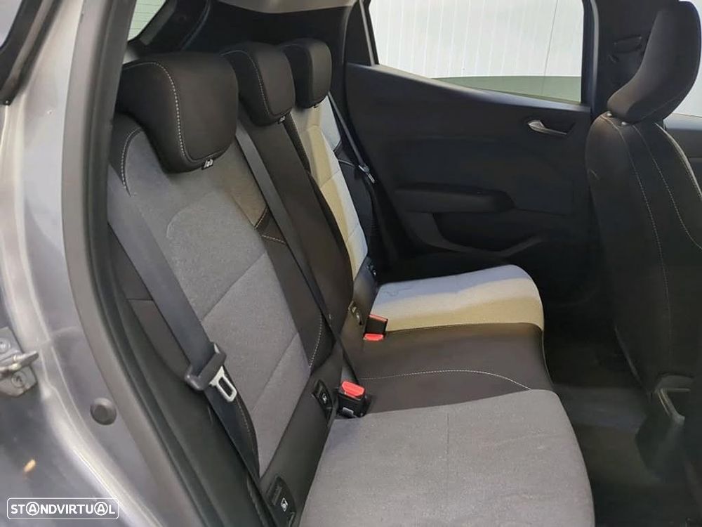 Renault Clio 1.6 E-Tech Full Hybrid Techno - 15