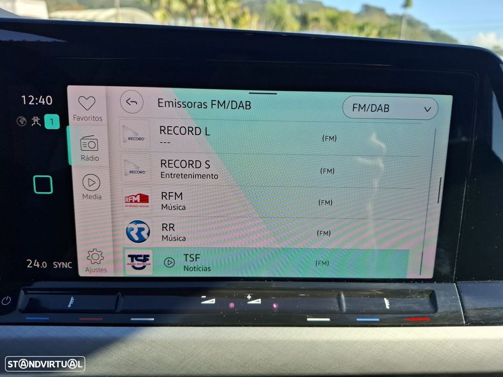 VW Golf 1.5 eTSI Life DSG - 31