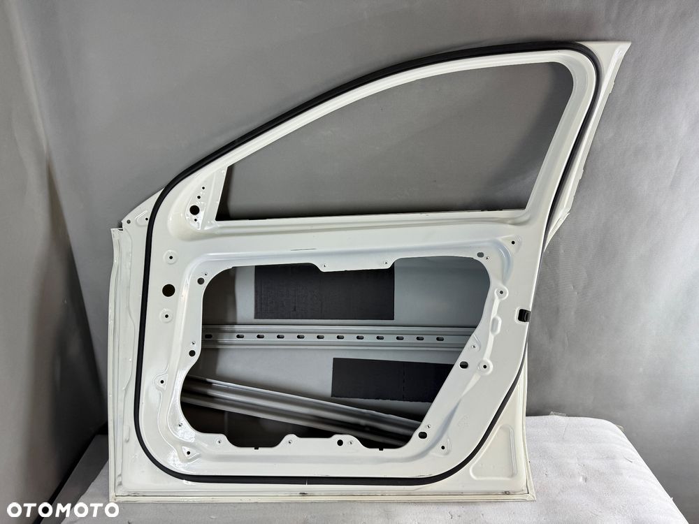 Drzwi przednie prawe GLA A156 W156 - 6