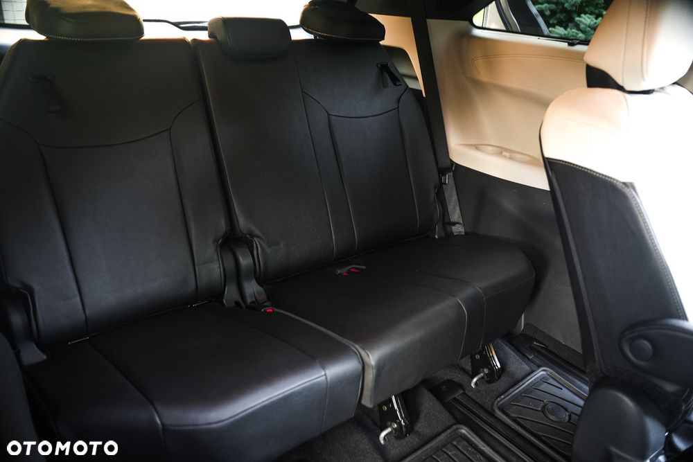 Toyota Sienna - 17