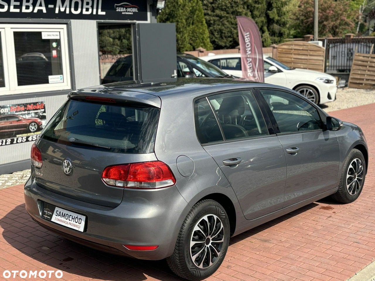 Volkswagen Golf - 8