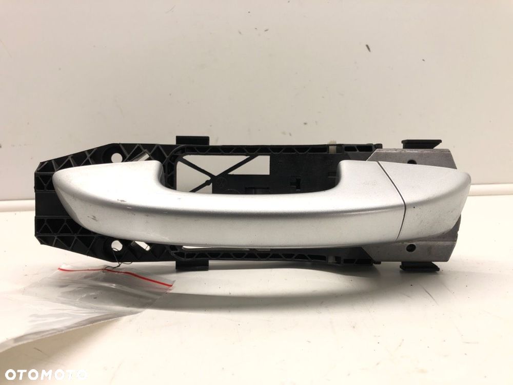 KLAMKA ZEWNĘTRZNA LEWY PRZÓD - 147.00 PLN - SKODA SUPERB II Kombi (3T5) 2009 - 2015 2.0 TDI 103 kW - 1