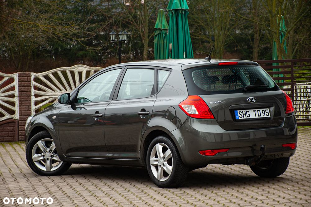 Kia Ceed 1.6 CVVT LX - 12