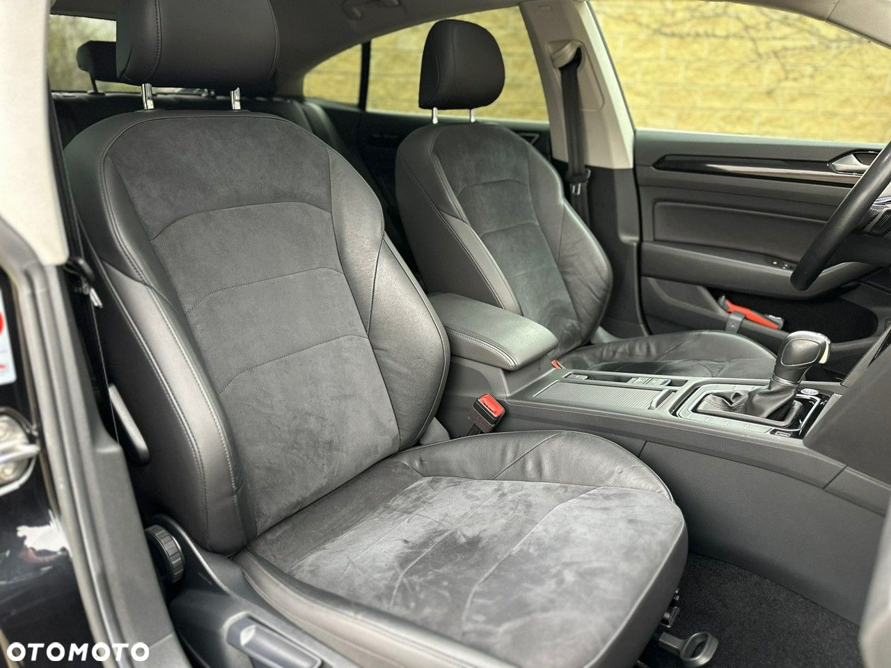 Volkswagen Arteon 2.0 TDI SCR DSG Elegance - 8