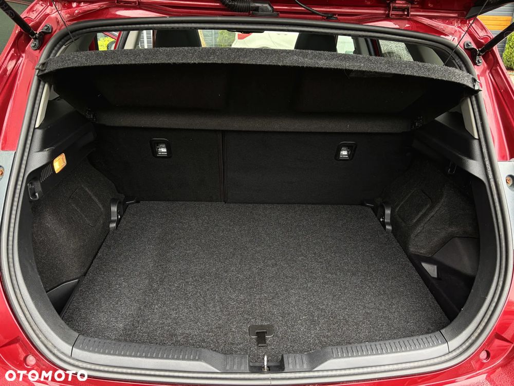 Toyota Auris Hybrid 135 Freestyle - 35