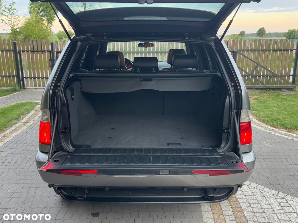 BMW X5 3.0 i - 17