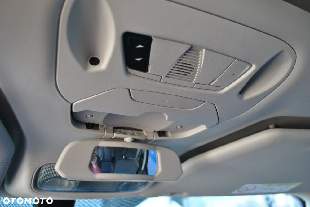 Ford Tourneo Connect Grand - 26