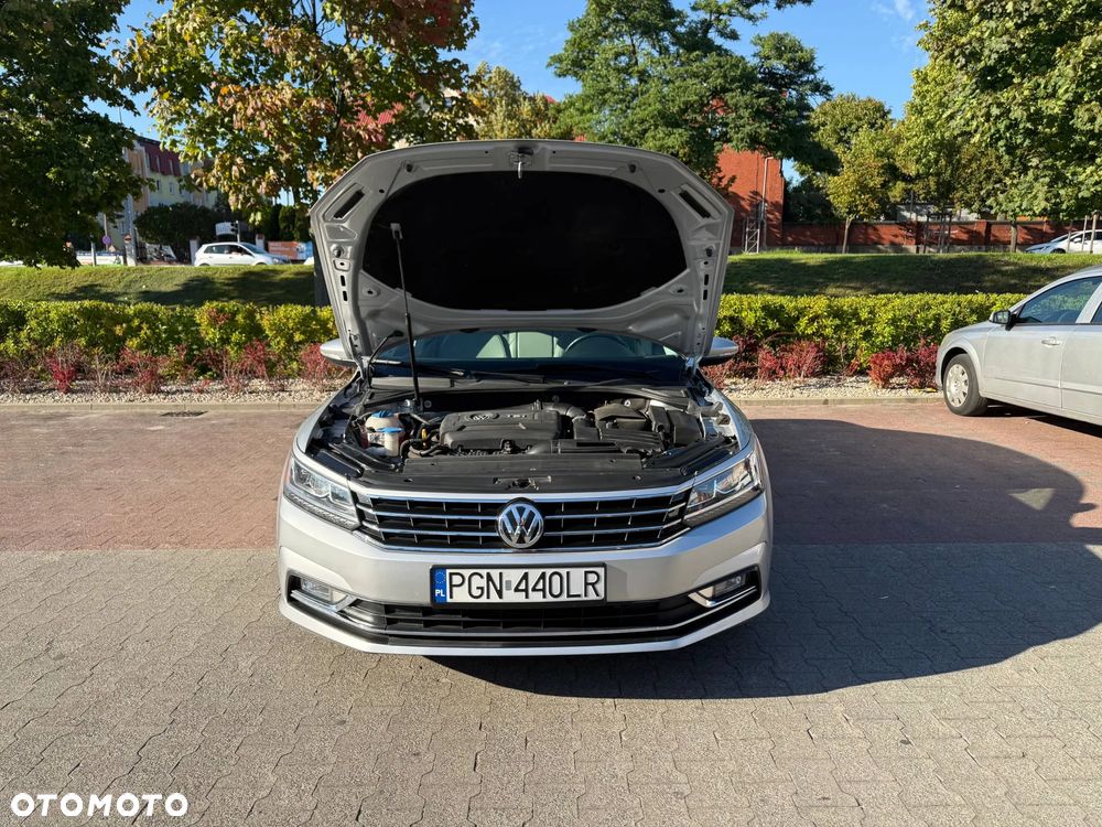 Volkswagen Passat 1.8 TSI (BlueMotion Technology) DSG Highline - 20