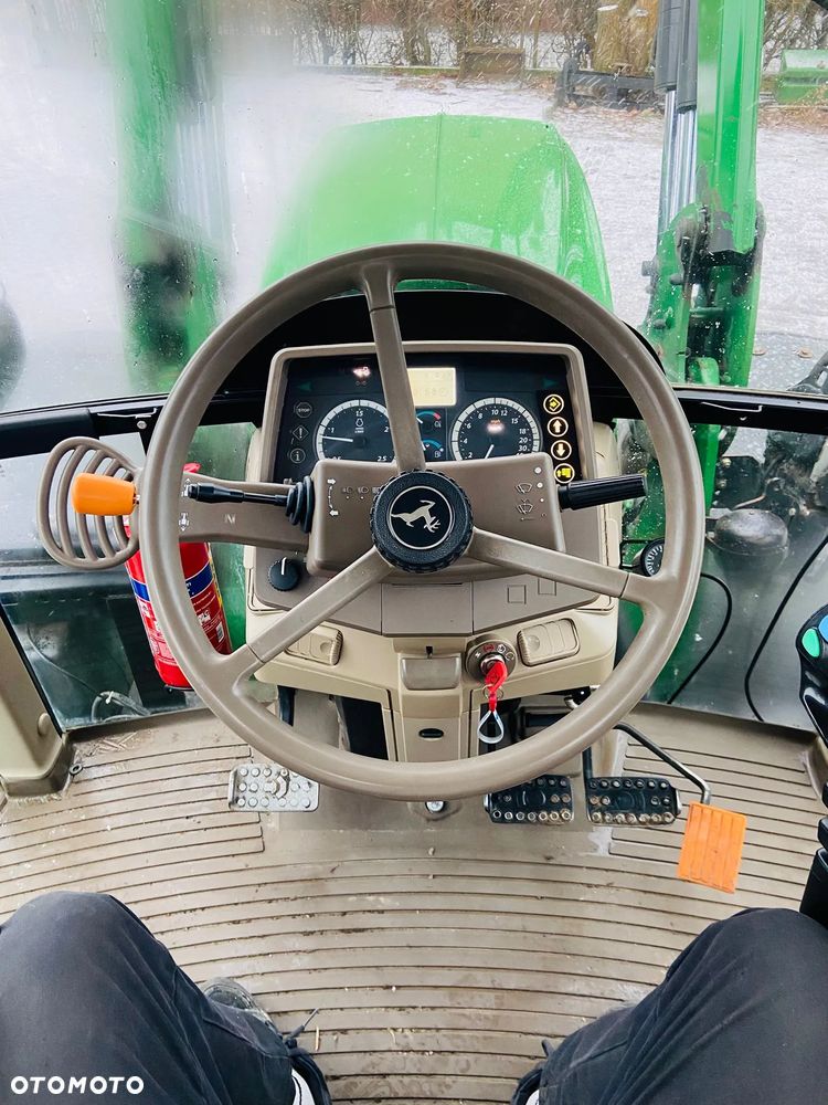 John Deere 6170M - 17