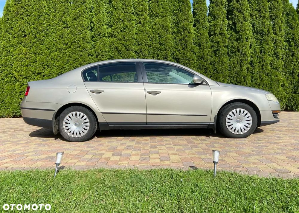 Volkswagen Passat - 9