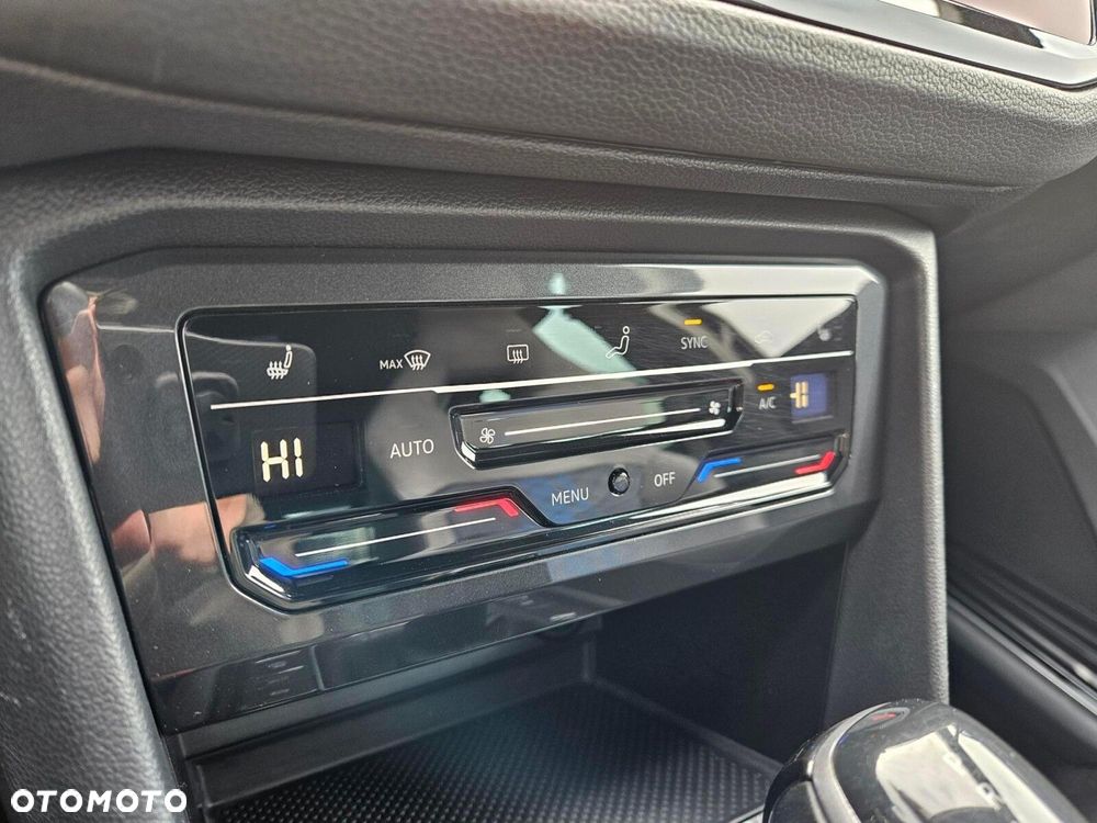 Volkswagen Tiguan - 20