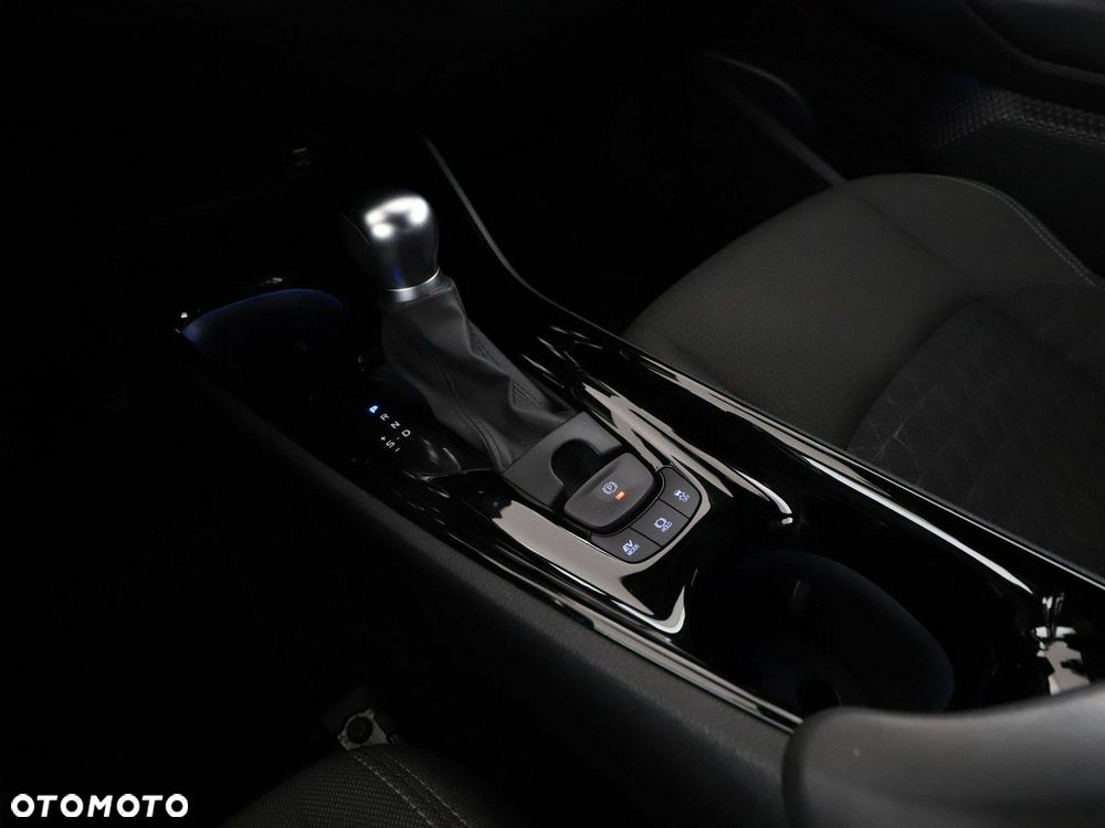 Toyota C-HR 2.0 Hybrid Executive - 28