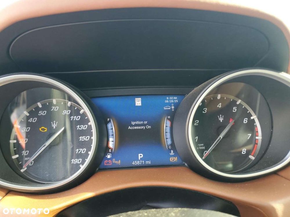 Maserati Levante - 11