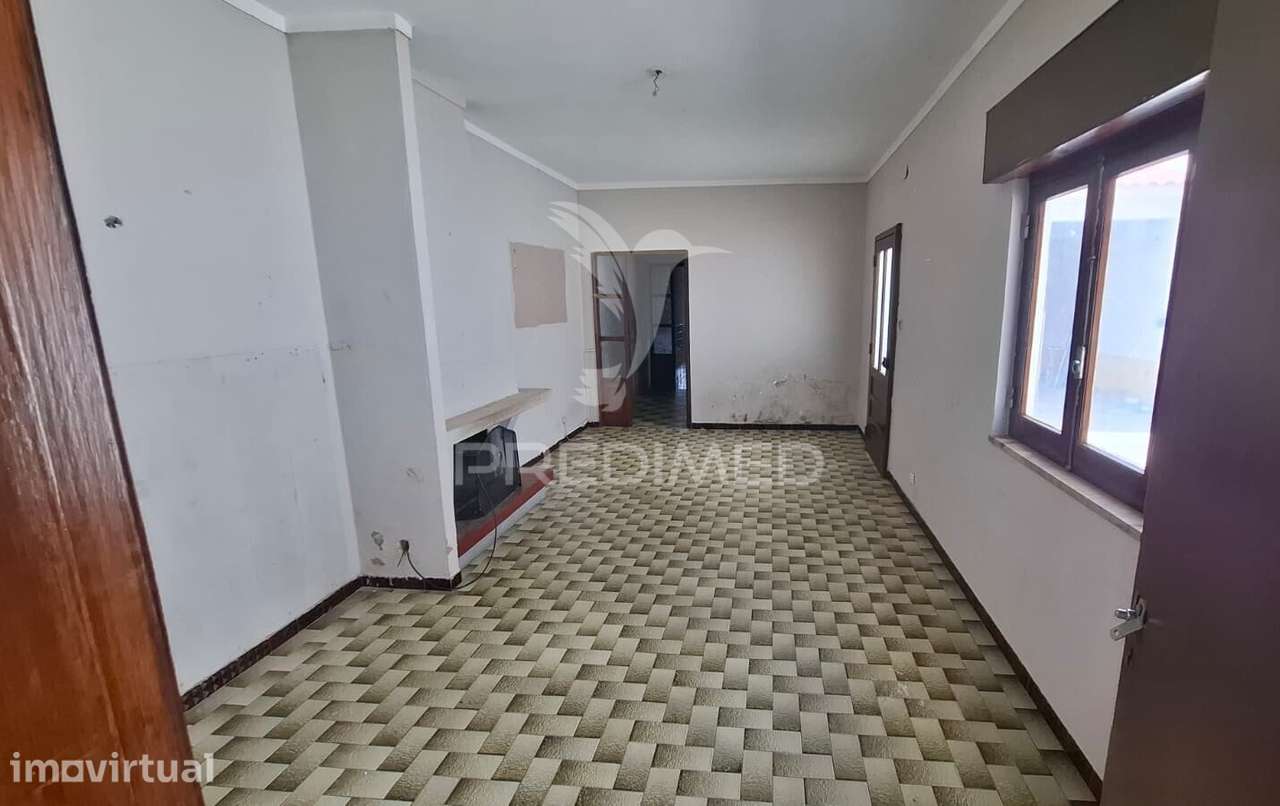 Moradia T3 pronta a habitar na vila de Alpiarça, Santarém - Grande imagem: 2/31