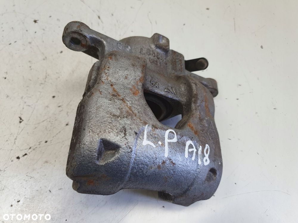 Nissan Micra K14 PRZEDNI ZACISK HAMULCOWY lewy przód kierowcy - 1