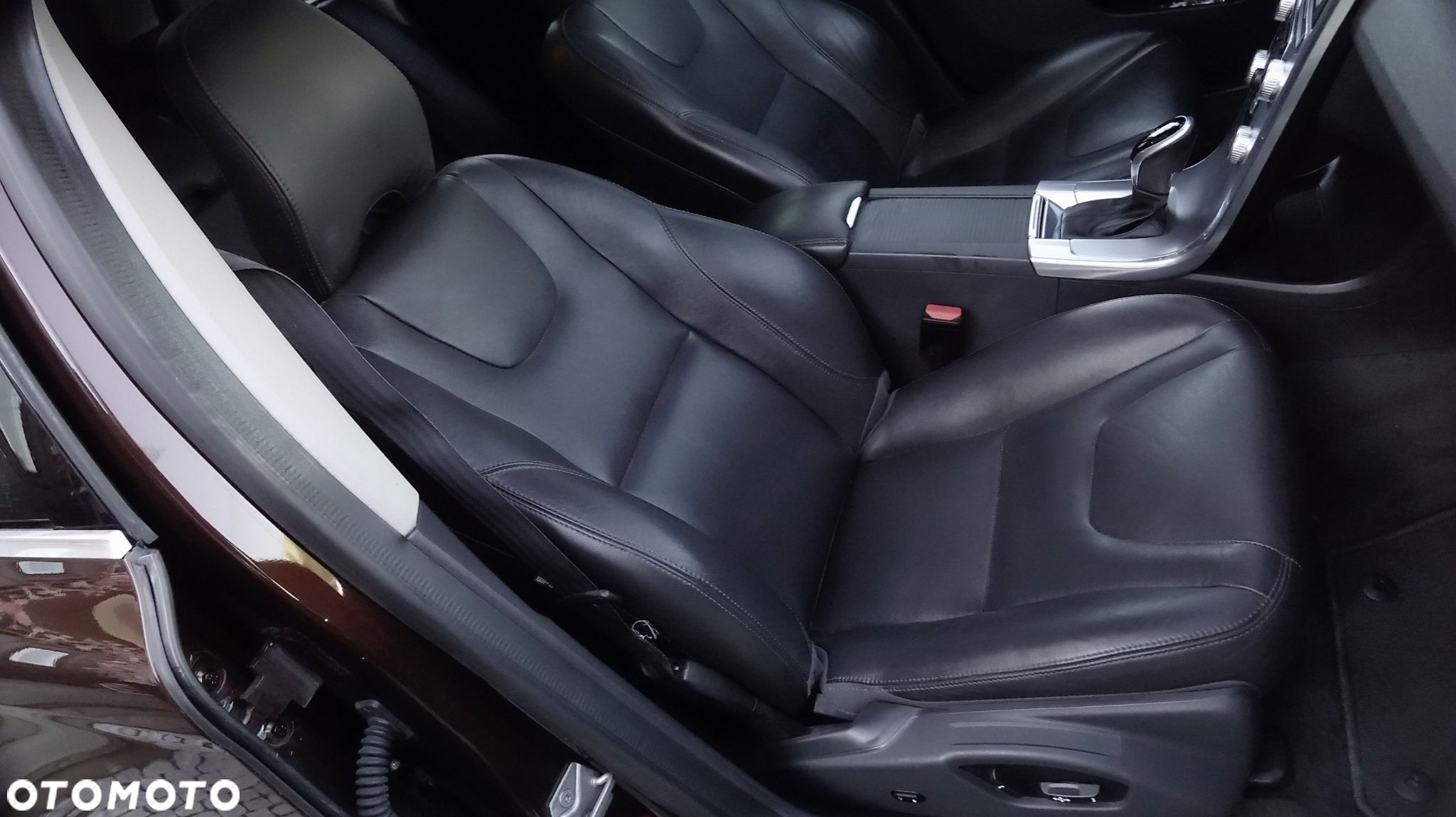 Volvo XC 60 - 31