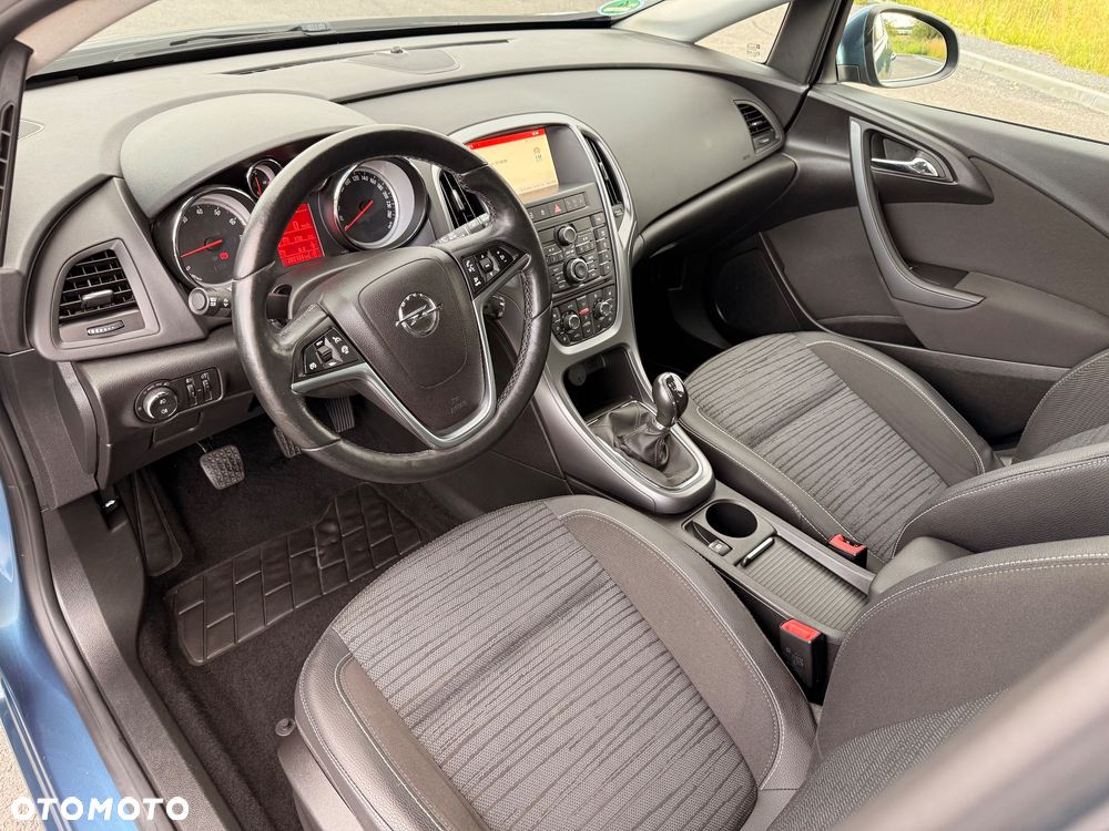Opel Astra 1.4 Turbo - 27