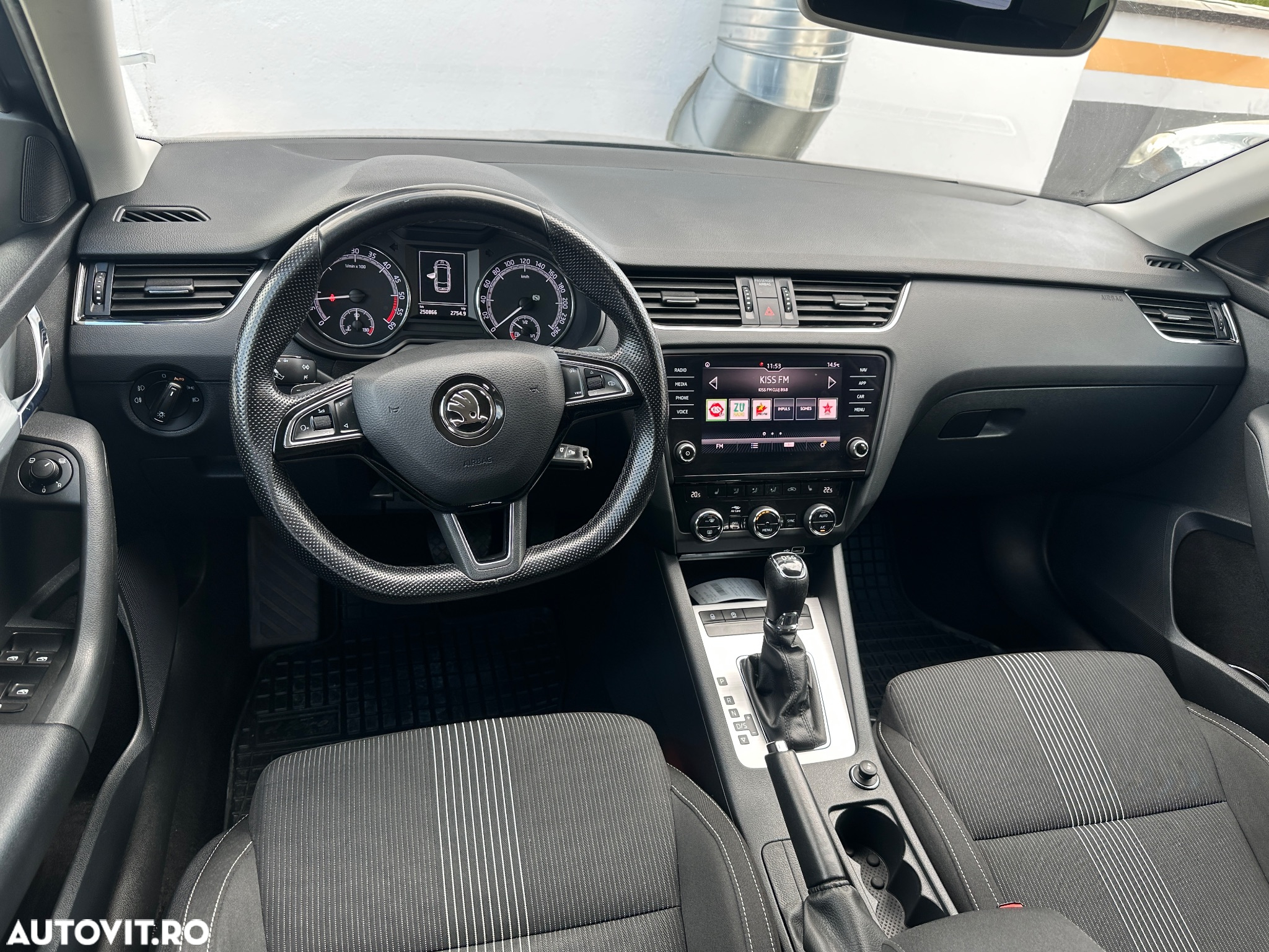 Skoda Octavia Combi Diesel 1.6 TDI DSG Style - 17