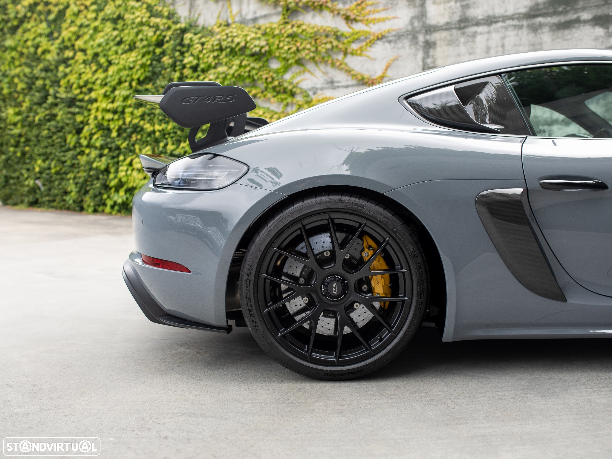 Porsche 718 Cayman GT4 RS - 19