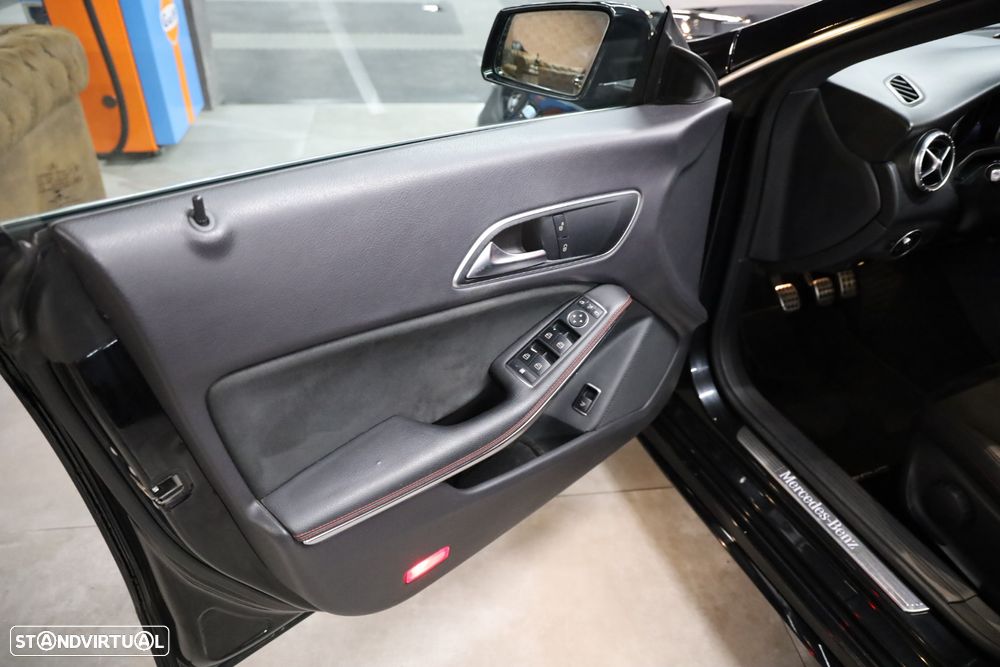 Mercedes-Benz CLA 180 CDI AMG Line - 15