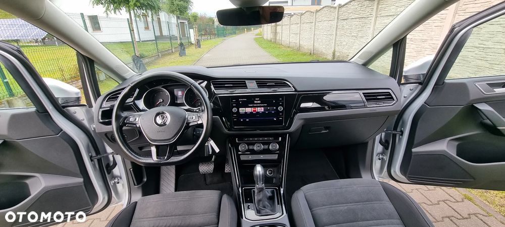 Volkswagen Touran 2.0 TDI SCR DSG Highline - 14