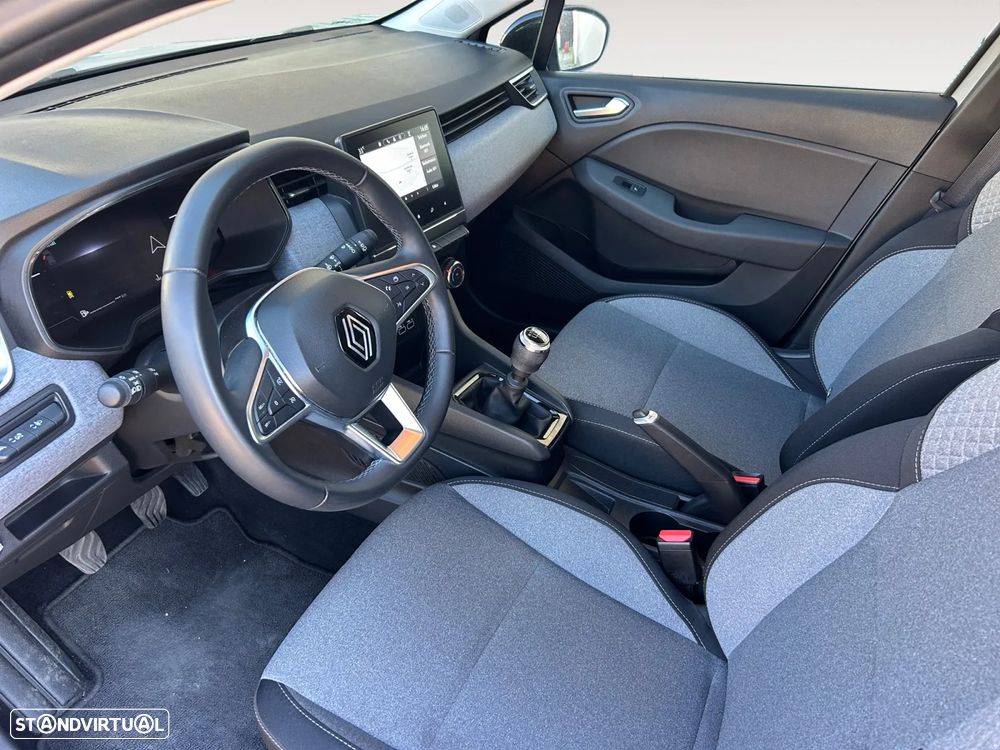 Renault Clio 1.0 TCe Evolution Bi-Fuel - 10