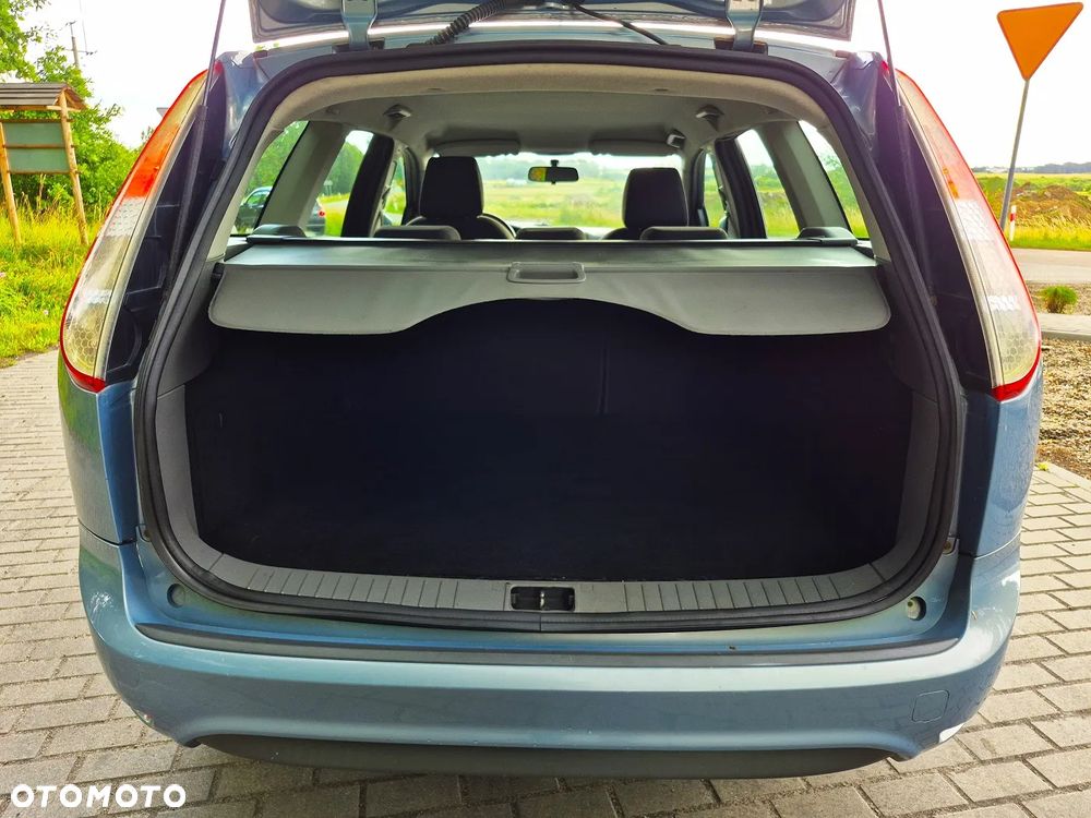 Ford Focus 1.8 Titanium - 15