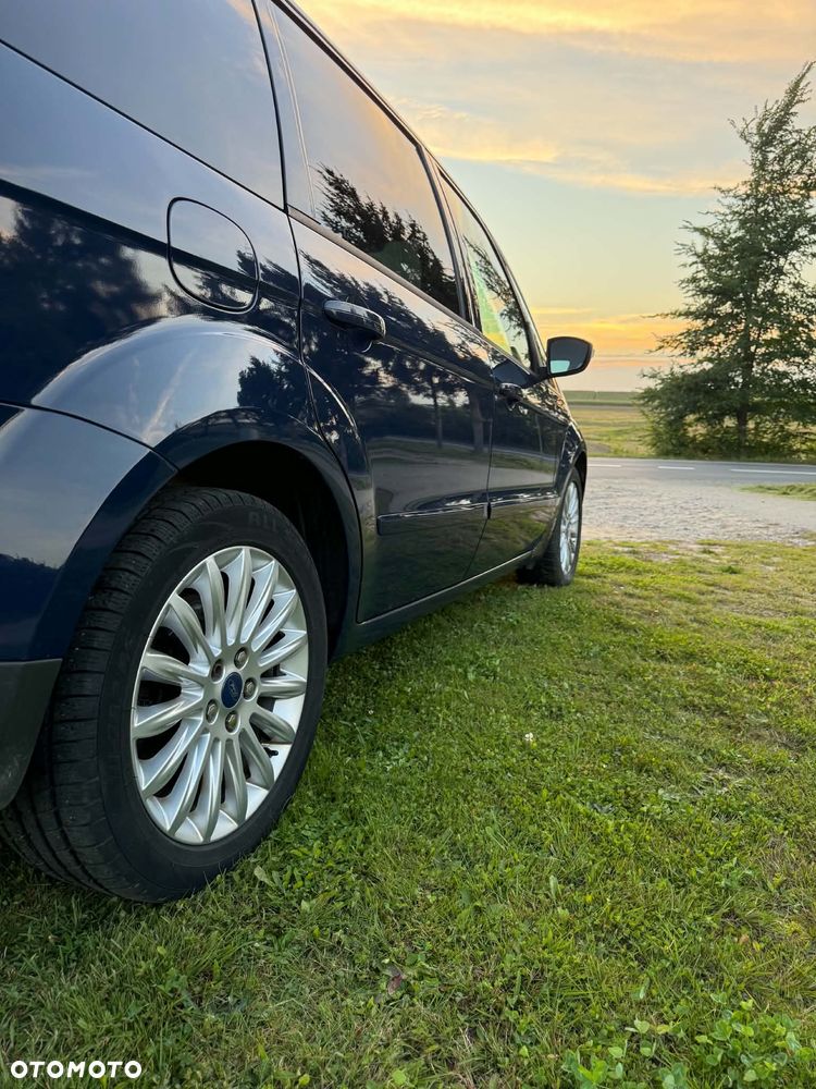 Ford Galaxy - 9