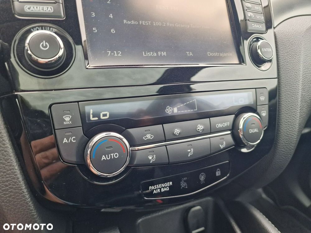 Nissan Qashqai 1.2 DIG-T N-Connecta EU6 - 34