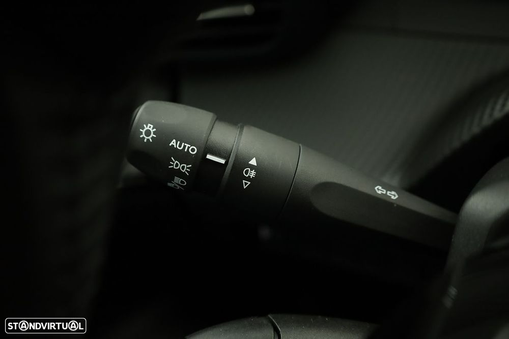Peugeot 2008 1.2 Allure - 16