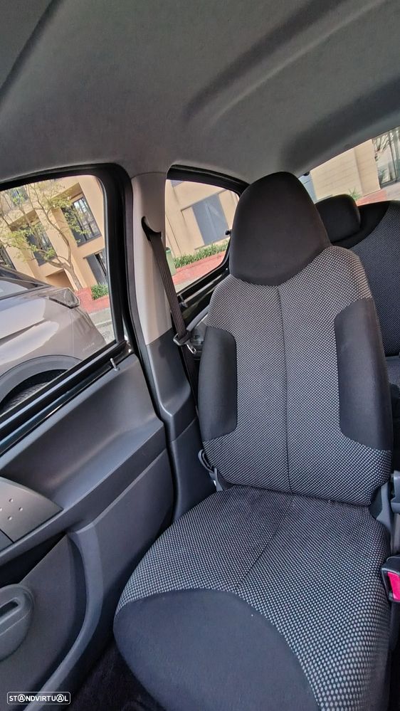 Toyota Aygo 1.0 + AC - 11