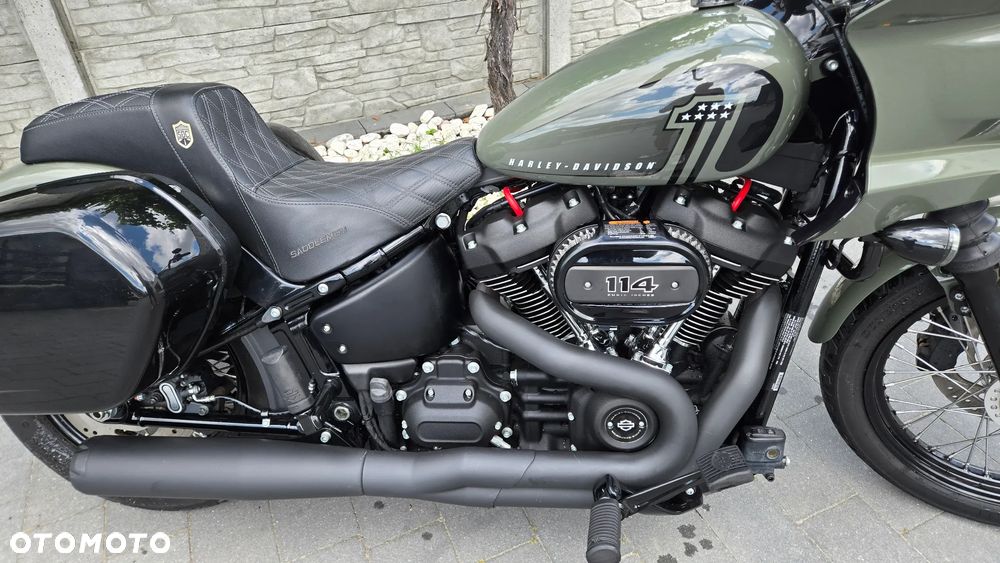 Harley-Davidson Softail Street Bob - 4