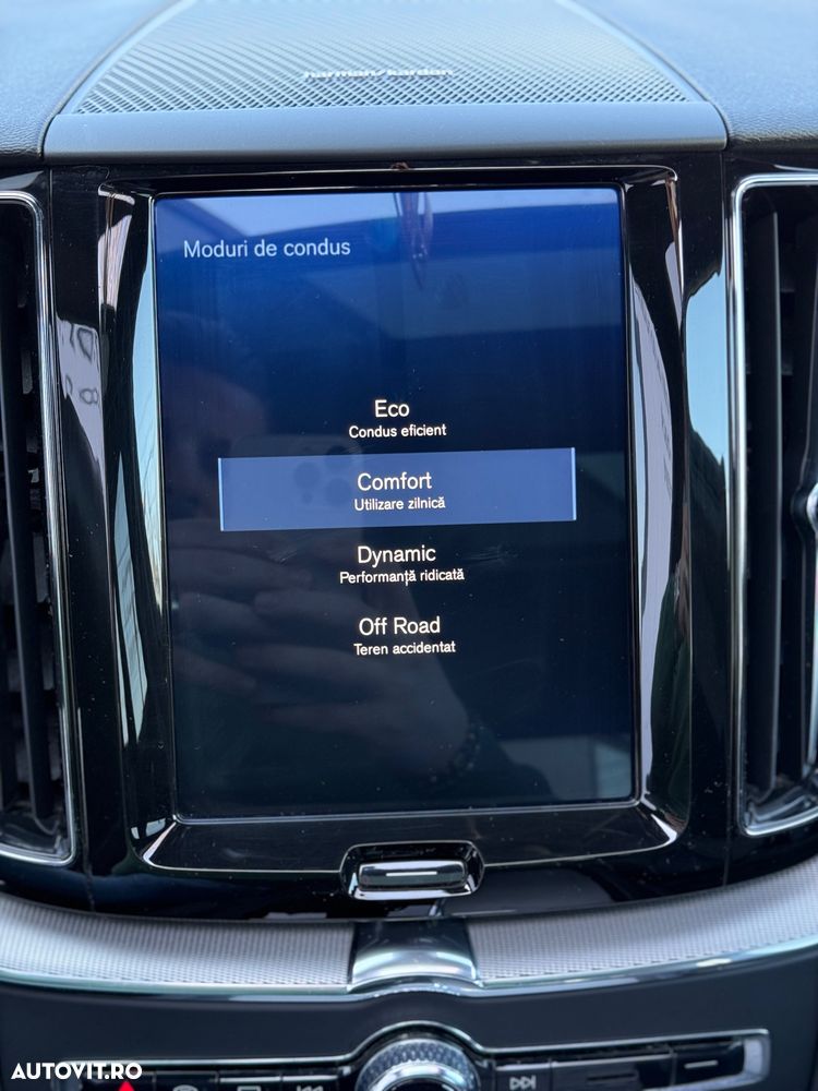 Volvo XC 60 D5 AWD Geartronic Inscription - 31