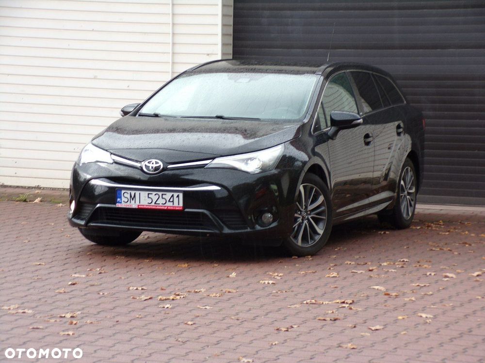 Toyota Avensis - 9