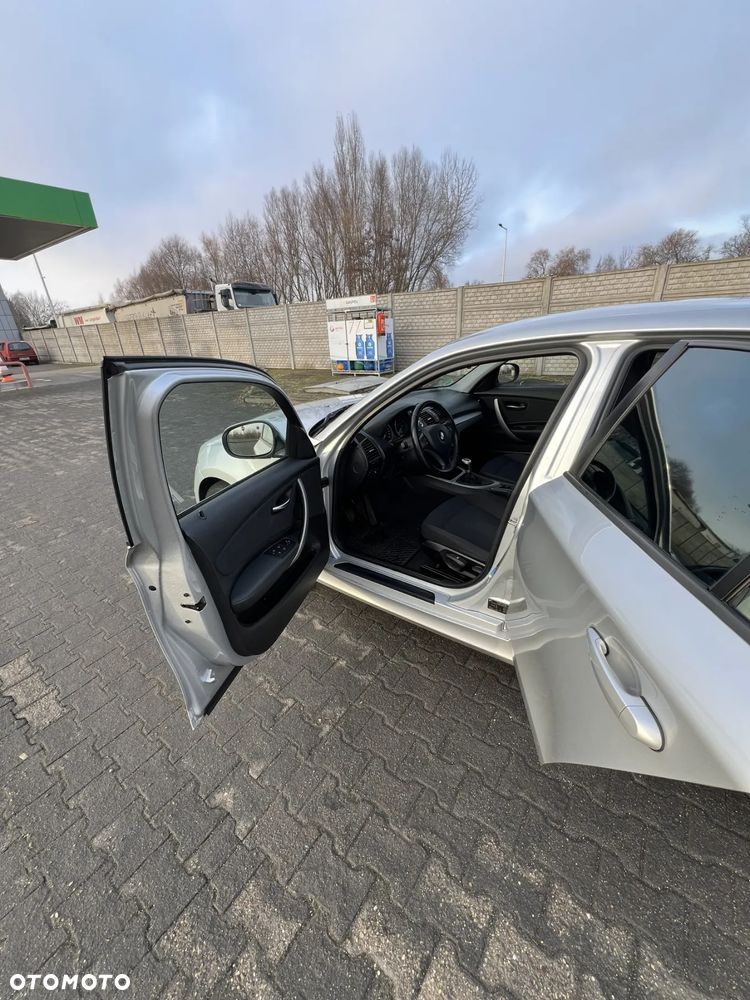 BMW Seria 1 116i - 7